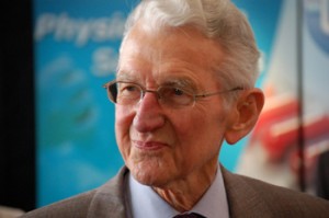 Dr. Maurice Jenaer Dr. Maurice Jenaer